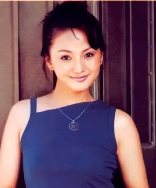 《香妃》劉丹：意外身亡後，父親去世，弟弟病逝，這是巧合嗎？