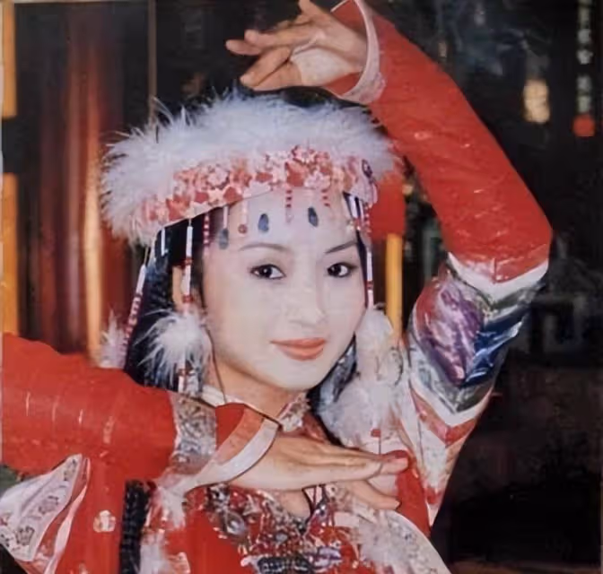 《香妃》劉丹：意外身亡後，父親去世，弟弟病逝，這是巧合嗎？