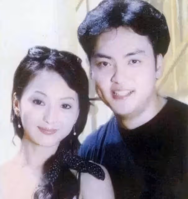 《香妃》劉丹：意外身亡後，父親去世，弟弟病逝，這是巧合嗎？