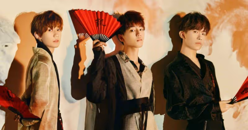 TFBOYS明年8月合併，易烊千璽獨資公司已註銷，網友：不能繼續