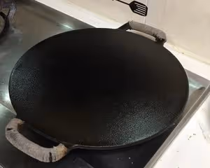 天津傳統小吃——煎餅果子 在家也能攤 早餐更豐富