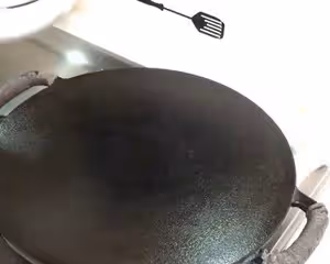 天津傳統小吃——煎餅果子 在家也能攤 早餐更豐富