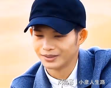 陸仙人：自信來自窮！16歲外出打工，用倆月工資買自行車騎回老家
