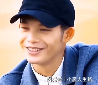 陸仙人：自信來自窮！16歲外出打工，用倆月工資買自行車騎回老家