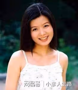 程愫：花21年捧紅傅程鵬，丈夫走紅就離婚，5年後2人境遇天差地別
