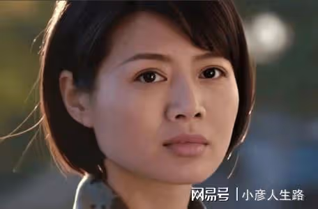程愫：花21年捧紅傅程鵬，丈夫走紅就離婚，5年後2人境遇天差地別