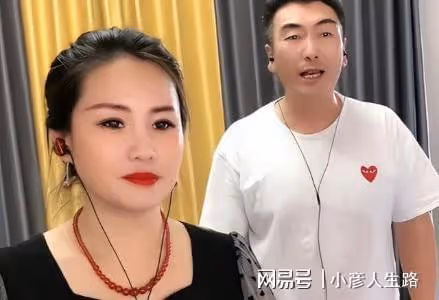 85歲馬玉琴去廣場跳舞,險被年輕小伙拖倒,網友:醜人多作怪