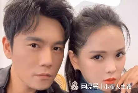 54歲伊能靜帶女兒游迪士尼!母女倆穿公主長裙,生圖被嘲腰粗體胖