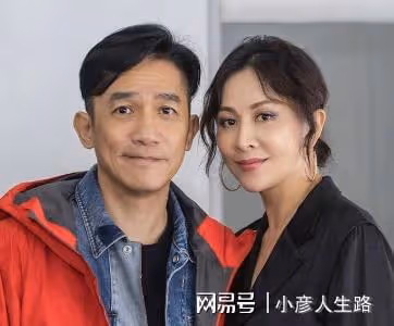 56歲劉嘉玲大尺度寫真曝光!身材被誇像30歲,評論區歡呼聲一片
