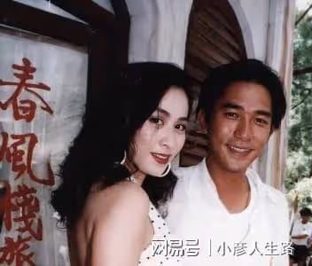 56歲劉嘉玲大尺度寫真曝光!身材被誇像30歲,評論區歡呼聲一片
