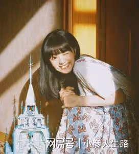 5位「美瞳眼」女星:闞清子琥珀色瞳孔,毛曉彤眼珠又黑又大