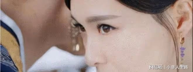 5位「美瞳眼」女星:闞清子琥珀色瞳孔,毛曉彤眼珠又黑又大