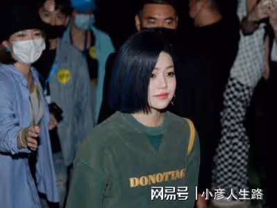 陳妍希的少女感有多絕？同框小14歲程瀟，一時間分不清誰才是妹妹