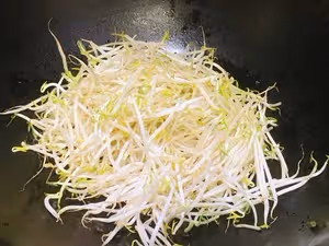 🔥減肥必備菜素炒酸辣豆芽～開胃爽口
