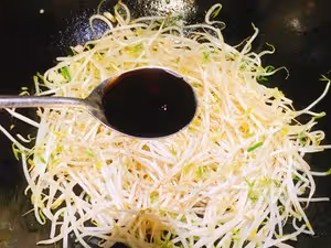 🔥減肥必備菜素炒酸辣豆芽～開胃爽口