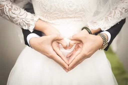 結婚5年肚皮沒動靜夫怪妻不孕,她氣找別的男人竟一試就中:現在怎辦?