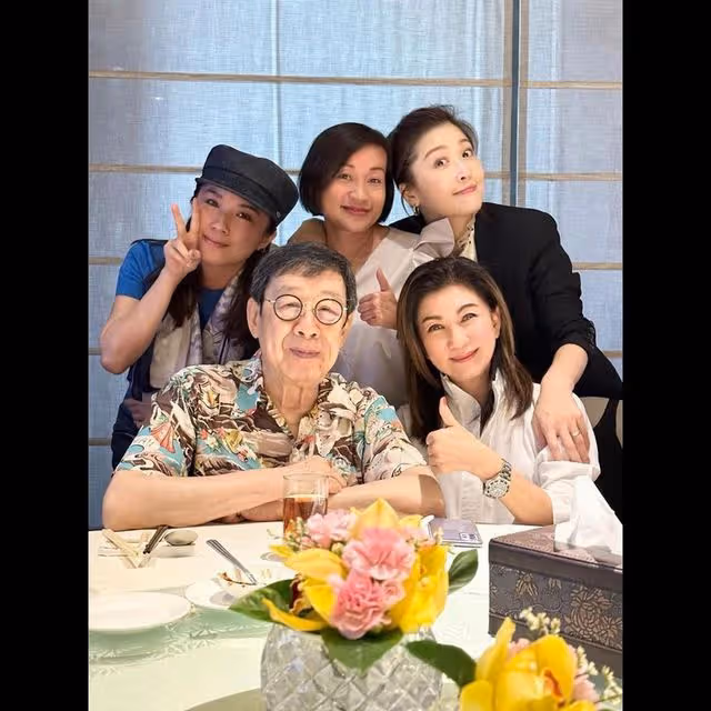 不會退休!TVB90歲老戲骨患新冠肺炎痊癒後首現身,下月紅館開唱