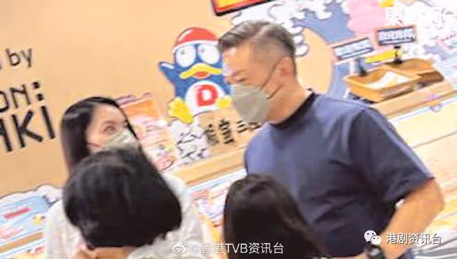 52歲最美小昭近況曝光!離婚後淡出多年與猛男甜蜜逛超市