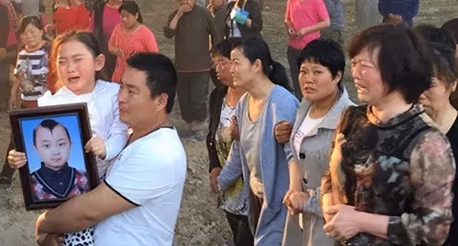 6位被父母當成搖錢樹的童星,有的帶病演出,有的年僅8歲離世