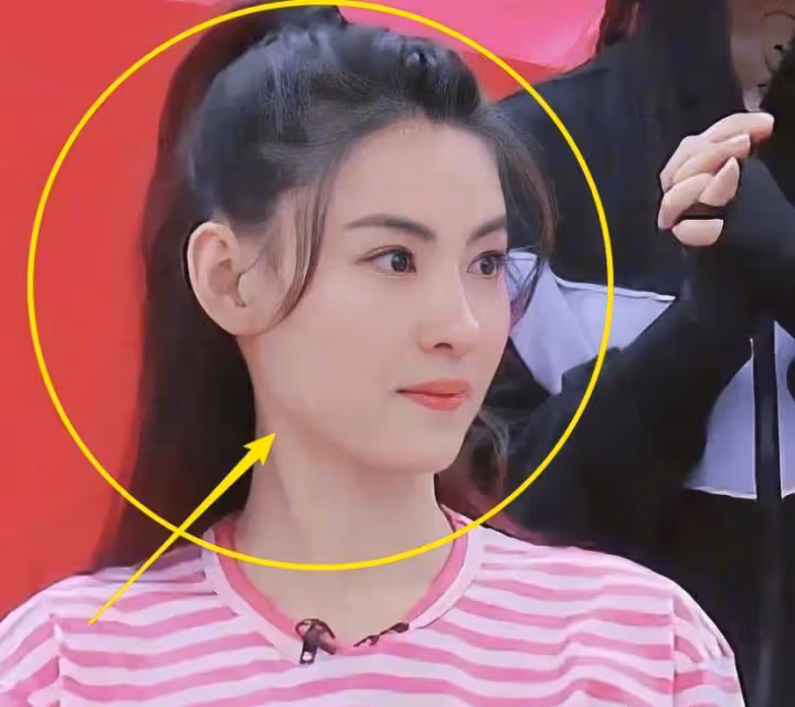 小林青霞埃及女王造型曝光,懟臉拍瑕疵全無,40歲的顏值讓人看呆