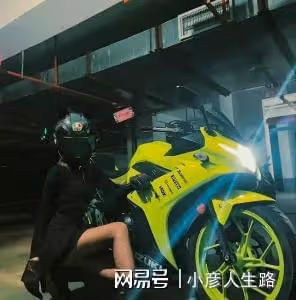 23歲女網紅車禍去世，為拍短視頻漲粉，騎摩托車跑山，想紅不要命