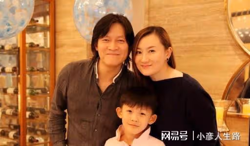 楊志剛老婆張靜：伴丈夫從無到有不離不棄，如今一家三口幸福美滿