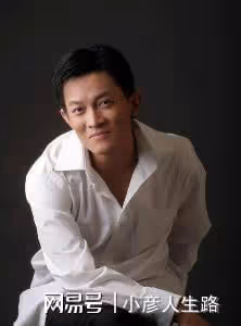 楊志剛老婆張靜：伴丈夫從無到有不離不棄，如今一家三口幸福美滿
