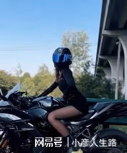 23歲機車美女網紅車禍身亡!更多細節曝光,為機車媛們敲響警鐘