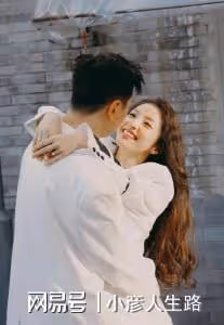恭喜!《快女》潘辰曬婚紗照,8年愛情長跑結束,嫁給幸福