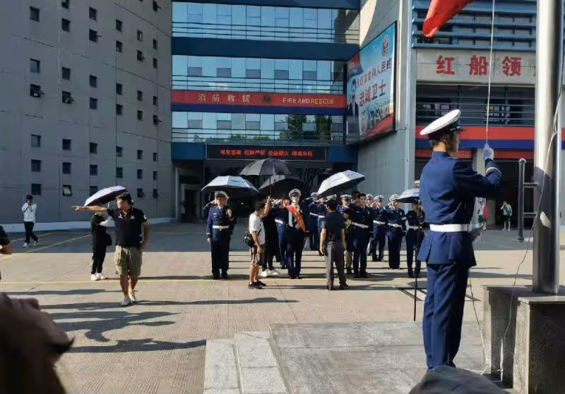 時隔7年再合作!楊洋 張彬彬新劇制服Look同框路透來啦!是肖奈和KO再聚首了啊!