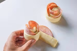 【北鼎烤箱食譜】玫瑰火腿芝士麵包
