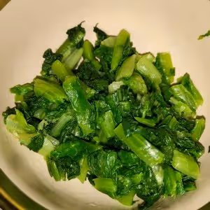 多汁油麥菜厚蛋燒