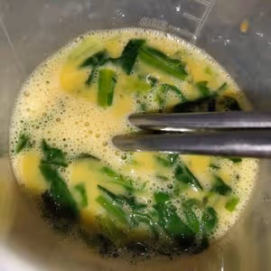 多汁油麥菜厚蛋燒