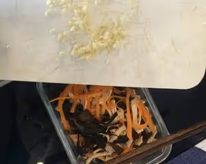 涼拌手撕雞胸