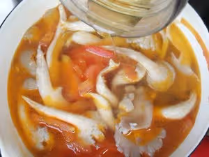 真鮮番茄平菇湯