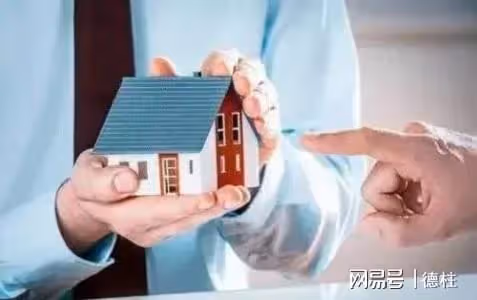 兒子買房差10萬我給，買車差5萬我給，我買盒藥差8塊兒子不給