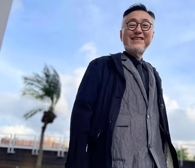 知名港星遭質疑患重病!暴瘦後復出做主持,與女友堅持不婚不孕