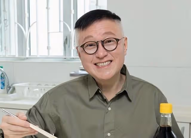知名港星遭質疑患重病!暴瘦後復出做主持,與女友堅持不婚不孕
