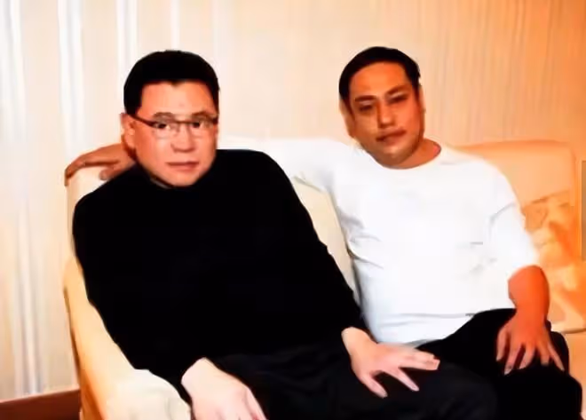 一個曾經被包養,一個泰國找小姐,袁詠儀張智霖也好意思秀恩愛?