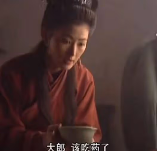 52歲王思懿曬合照!武松武大郎潘金蓮罕同框,女方模樣大變認不出