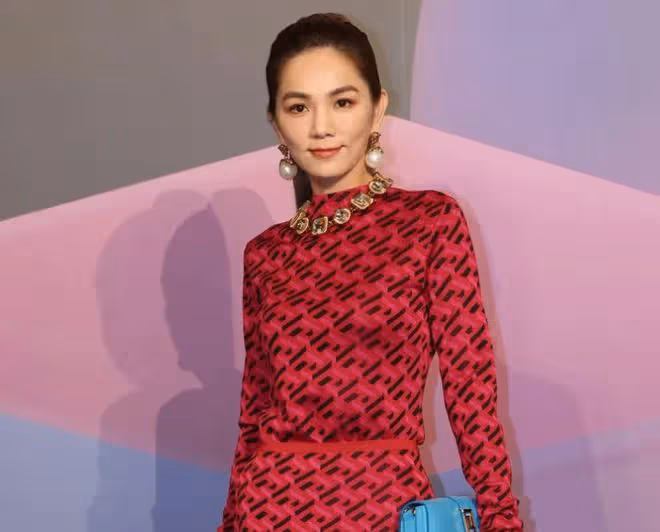 37歲女星減肥80斤曬靚照，卻遭網友質疑，對方被扒是陳嘉樺媽媽