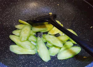 雞蛋炒黃瓜片