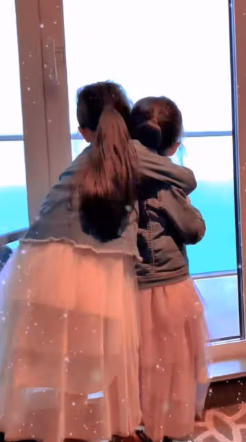 李保田兒媳孫女罕見曝光!李彧曬妻女近照,疑生雙胞胎妻子顏值高