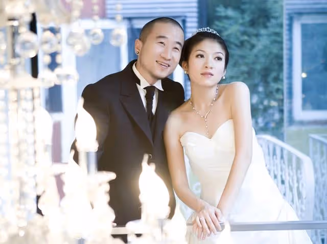 李保田兒媳孫女罕見曝光!李彧曬妻女近照,疑生雙胞胎妻子顏值高
