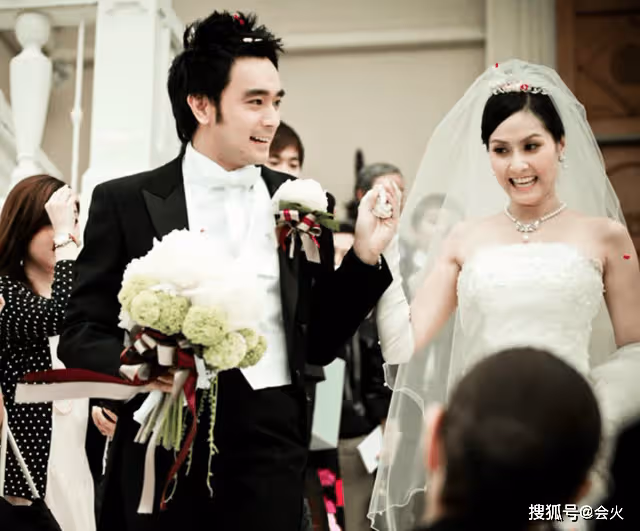 歐陽娜娜乾爹官宣二婚 曾與林志穎撞臉