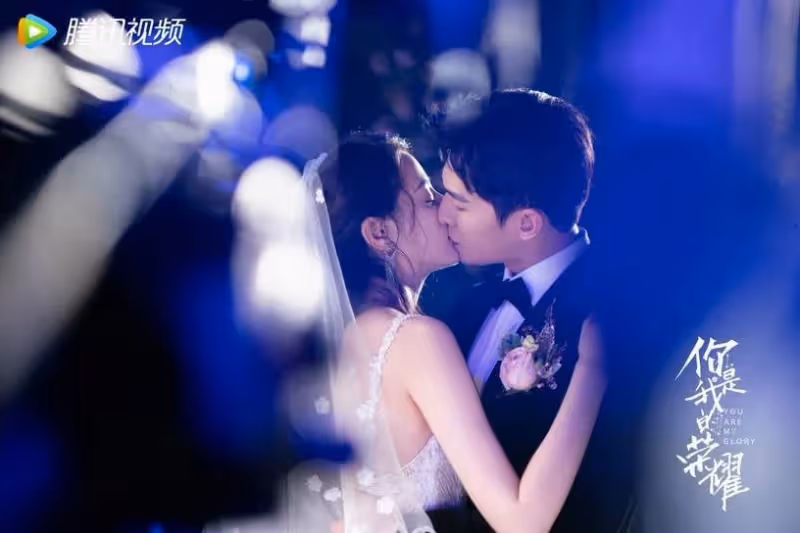 10位最會接吻男星!《熾道》王安宇吻得帶感、李現吻得霸道、楊洋也好會親!