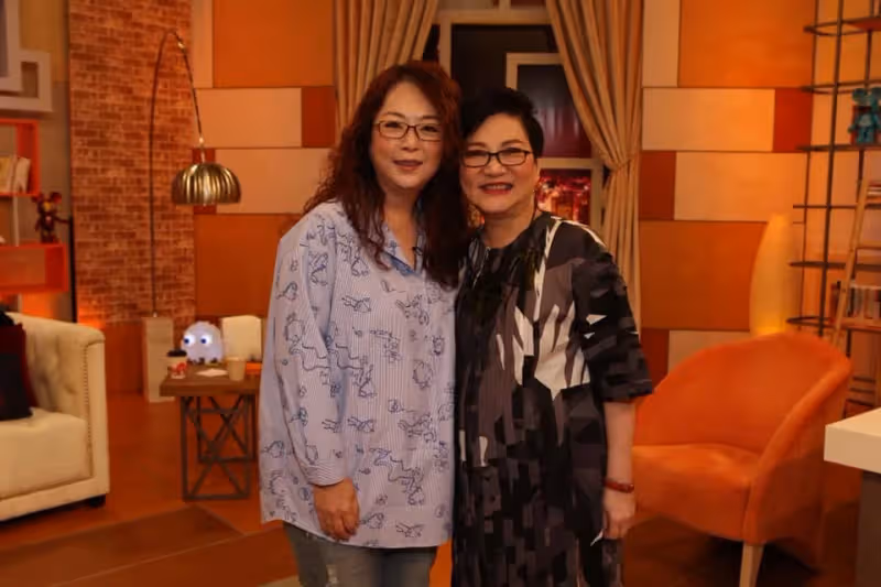 人生太無常！《庭院深深》女星「接連送走雙親」逼自己正視臨終　紅眼眶喊「不願走後折騰丈夫」：別在病榻前掙扎