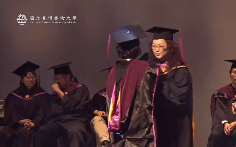 人生太無常!《庭院深深》女星「接連送走雙親」逼自己正視臨終 紅眼眶喊「不願走後折騰丈夫」:別在病榻前掙扎