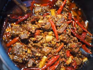 與重慶小面一樣帶勁的重慶紅燒牛肉麵之重慶麻辣紅燒牛肉