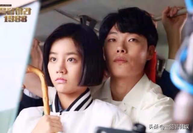 李惠利近照展現清純美請回答1988成德善改變人生 與柳俊烈蜜戀5年